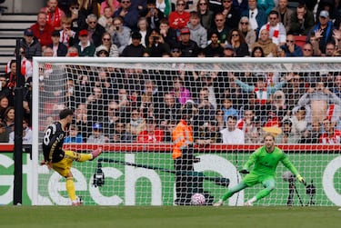 Un cadáver en la Premier