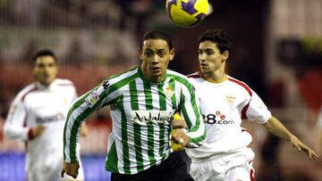 Ricardo Oliveira durante el derbi Sevilla-Betis.