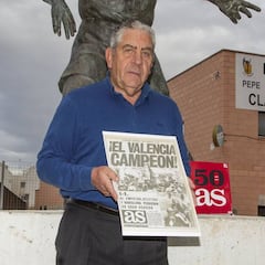 Claramunt: “Guardo la portada de As del Valencia campeón”