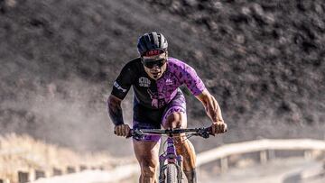 Valentí Sanjuan, durante una carrera de MTB.