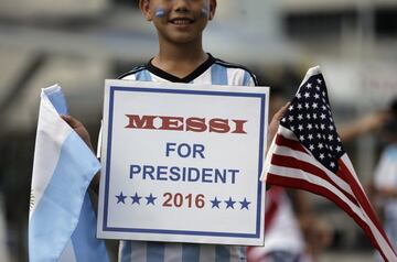 Hinchas en el USA-Argentina.