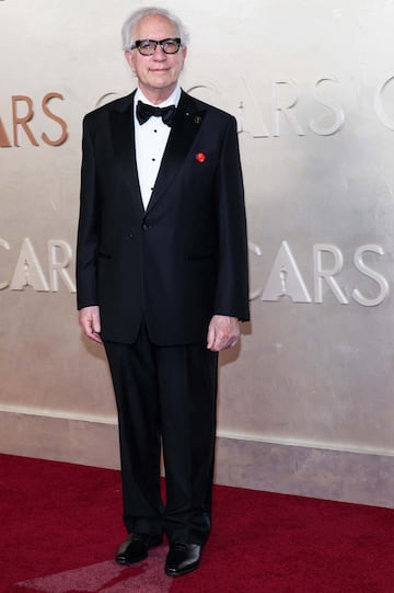 Howard Rodman posa en la alfombra roja del Dolby Theatre.