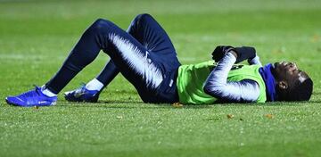 France's forward Ousmane Dembele