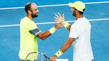 Los colombianos Juan Sebasti&aacute;n Cabal y Robert Farah celebrando su clasificaci&oacute;n a la final del dobles masculino del Australian Open 2018 tras vencer en la semifinal a los hermanos Mike y Bob Bryan con parciales 7-6 y 7-5.