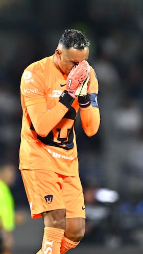 Keylor Navas of Pumas during the round one second leg match between Pumas UNAM and San Diego FC as part of the CONCACAF Champions Cup 2026, at Olimpico Universitario Stadium on February 10, 2026 in Mexico City, Mexico.