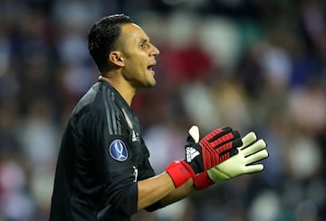 El mejor costarricense en la actualidad. Keylor no tendrá una temporada fácil pues tendrá que competir por defender la cabaña del Real Madrid contra Thibaut Courtois y todo parece indicar que no saldrá del club para competir por la titularidad.