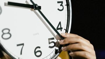 Cambio de hora en Chile 2024: qué día termina el horario de invierno y cuándo parte el de verano