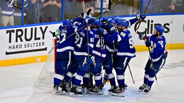 TAMPA, FLORIDA - JUNE 11: The Tampa Bay Lightning celebrate after defeating the New York Rangers with a score of 2 to 1 in Game Six
