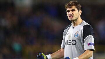 El portero del Oporto, Iker Casillas, durante un partido.