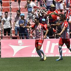 El Almería remonta dos goles para ganar tras siete años