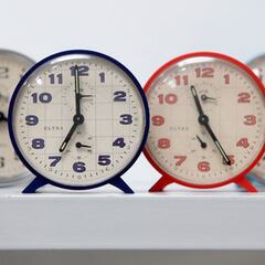 Revelan el real huso horario que debería tener Chile: ni el cambio de hora arregla el problema