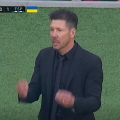 Esto antes no pasaba: el gesto de Simeone a uno de sus jugadores impropio de él