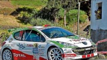 <b>JUNTO A SU 207. </b>Quique García Ojeda pasa del IRC (en la imagen del año pasado) al Nacional.