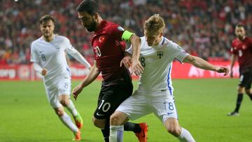 Arda, en el partido en que se lesionó ante Finlandia.