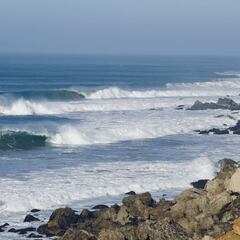 A la caza del oleaje del año en Marruecos