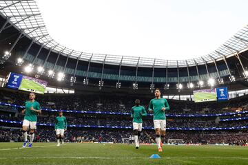 Tottenham, con Davinson Sánchez en la cancha, cayó en su casa ante Ajax en la semifinal de la Champions League. El gol de la victoria llegó a través de Van De Beek en el minuto 14.  
