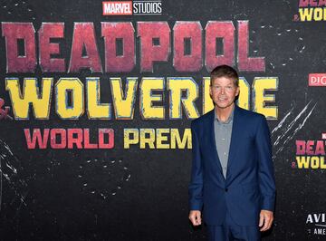 El creador de Deadpool, Rob Liefeld, asiste al estreno mundial. 