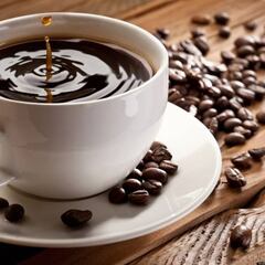 El motivo por el que ponen agua antes del café: “Es símbolo de traidores”