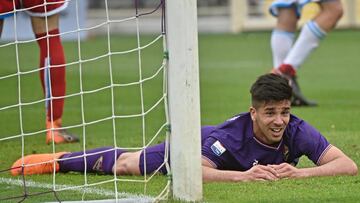 Giovanni Simeone lamenta una ocasión perdida.