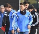Özil: "Estoy convencido de que puedo ganar el Balón de Oro"