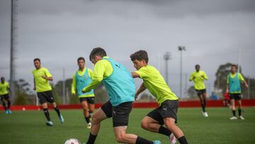 23-08-24. IMAGEN DEL ENTRENAMIENTO DEL SPORTING EN MAREO.