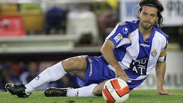 Insignia y capitán del Espanyol, murió a causa de una falla en el miocardio el 8 de agosto del 2009 en plena gira de pretemporada de su equipo por Italia. Tenía 26 años. Era un gran amigo de Andrés Iniesta, al grado de que el manchego le dedicó el gol que anotó en la final de la Copa del Mundo de 2010, ante Holanda. Jarque levantó una Copa del Rey con "los Periquitos" en 2006, el último gran título que ha conseguido la entidad.