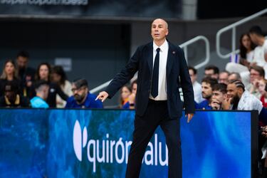 Pe?arroya: ¡°La Euroliga es fant¨¢stica, la Euroliga m¨¢s la ACB es una locura¡±