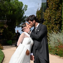 Marta Pombo y Luis Zamalloa se dan el ‘sí, quiero’ rodeados de familiares e ‘influencers’