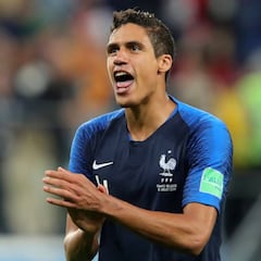 Varane tiene un pie en el United