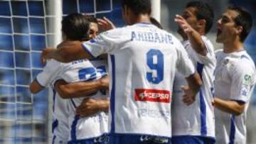Paso de gigante del Tenerife y el Alav¨¦s empata en el descuento