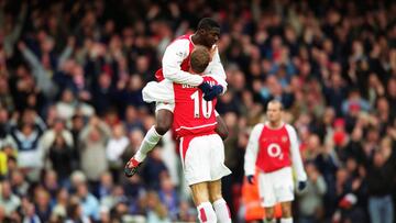 Arsenal se inspira en los invencibles para pelear por el título