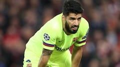 Luis Su&aacute;rez se lamenta durante el encuentro de vuelta de semifinales de la Champions League 2018/2019 entre Liverpool y Barcelona en Anfield.