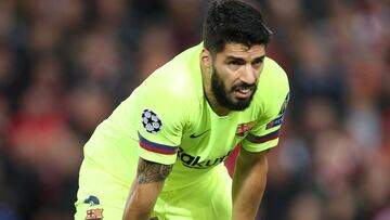 Luis Suárez se lamenta durante el encuentro de vuelta de semifinales de la Champions League 2018/2019 entre Liverpool y Barcelona en Anfield.