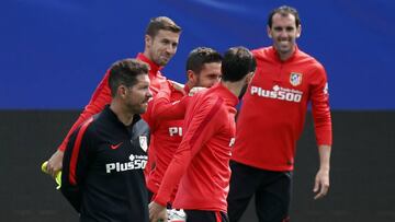 Los jugadores del Atl&eacute;tico durante un entrenamiento. 