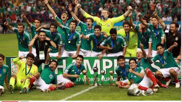 Tras ganarle a Alemania en la semifinal y vencer a Uruguay en la final, la selección mexicana juvenil se consagró nuevamente campeón en el Mundial de 2011 de la categoría.