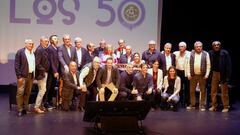 Excompañeros, familiares y leyendas rojiblancas presentes en el acto homenaje de Los 50 a Arteche.