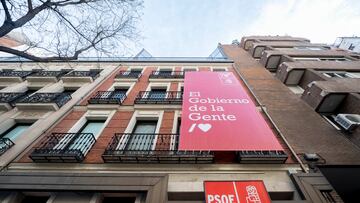 Edificio de la sede de Ferraz donde tiene lugar la reunión de la Ejecutiva Federal del PSOE, a 10 de abril de 2023, en Madrid (España). Tras el parón de Semana Santa, los partidos políticos reanudan su actividad con la vista puesta en las elecciones locales y autonómicas del 28 de mayo.
10 ABRIL 2023;PSOE;EJECUTIVA;EJECUTIVA FEDERAL;PARTIDO SOCIALISTA
Alberto Ortega / Europa Press
10/04/2023