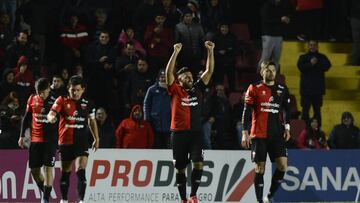 Colón se lleva un importante triunfo ante Vélez