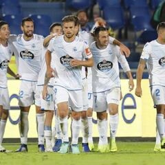 La media inglesa permite al Deportivo seguir la caza