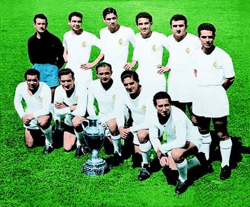 El once del Real Madrid que disput¨® la final de la primera Copa de Europa: arriba y de izquierda a derecha: Alonso, Atienza, Marquitos, Lesmes, Mu?oz y Z¨¢rraga. Abajo, y en el mismo orden: Jose¨ªto, Marsal, Di St¨¦fano, Rial y Gento.