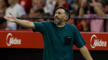 Sarabia-Xabi: duelo de pizarras