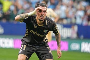 Él se lo guisó y él se lo comió. Golazo de Joaquín Muñoz, para poner tierra de por medio con Las Palmas, tras jugadón propio. Una acción individual que terminó con un perfecto remate desde fuera del área. Directo a las mallas.