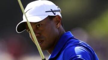 Senden toma el mando y Tiger Woods flaquea