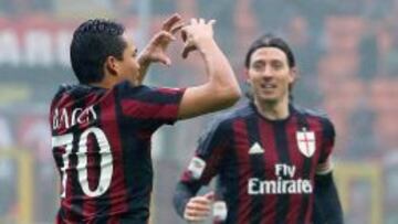 Carlos Bacca es el goleador de Milan con 13 anotaciones.