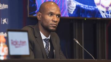 Abidal, en un acto del Barcelona.
 