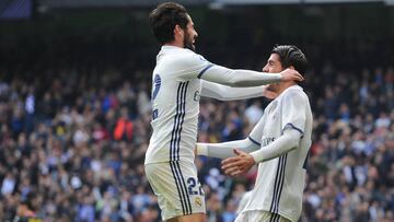 Isco y Morata celebran un gol en el Bernab&eacute;u, esta temporada.