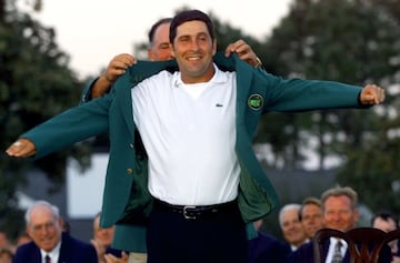 La carrera de Olazabal está completamente ligada a sus dos torneos fetiche: el Masters de Augusta que ganó en dos ocasiones (1994 y 1999) y la Ryder Cup. Fue capitán del equipo europeo en la edición de 2012, cuando Europa llegó al último día con una desventaja de 6-10 y terminó ganando en una jornada espectacular.