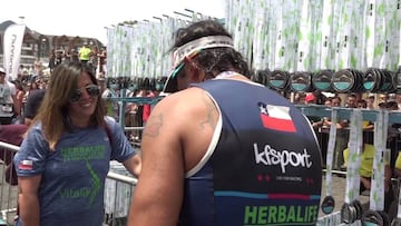 ¡Notable! El corredor que pidió matrimonio en el Ironman 2019