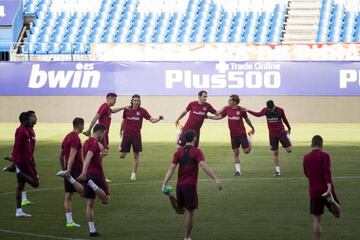 Atlético de Madrid trained at the Calderón on Good Friday