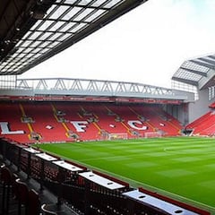 Un partido entre Osasuna y Liverpool, homenaje a Robinson